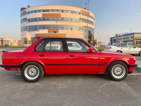 1984 BMW 3 серии 316 II (E30), красный, 500000 рублей - вид 30