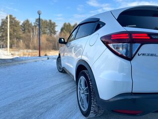 2014 Honda Vezel I, белый, 1620000 рублей, вид 4