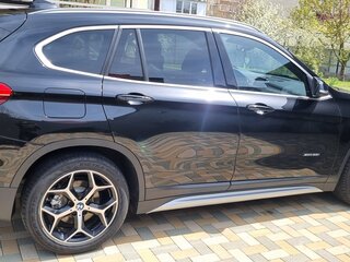 2017 BMW X1 28i xDrive II (F48), чёрный, 2300000 рублей, вид 2