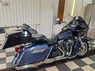 2009 Harley-Davidson Road Glide, синий, 1000000 рублей, вид 3