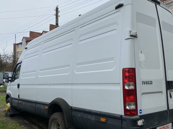 2012 Iveco Daily, белый, 2400000 рублей - вид 4