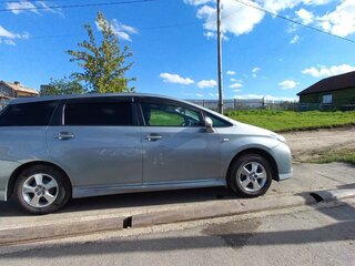 2010 Toyota Wish II, серебристый, 1310000 рублей, вид 4