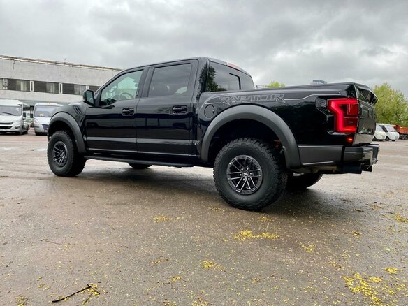 2020 Ford F-150 Raptor XIII Рестайлинг, чёрный, 9400000 рублей - вид 4