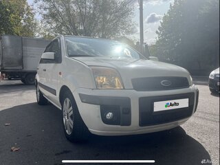 2006 Ford Fusion I Рестайлинг, белый, 690000 рублей, вид 3