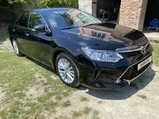2015 Toyota Camry VII (XV50) Рестайлинг, чёрный, 2700000 рублей, вид 4