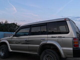 1992 Mitsubishi Pajero II, золотистый, 300000 рублей, вид 3