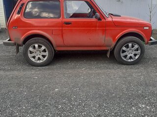 1996 Lada (ВАЗ) 2121 (4x4) I Рестайлинг, красный, 260000 рублей, вид 2