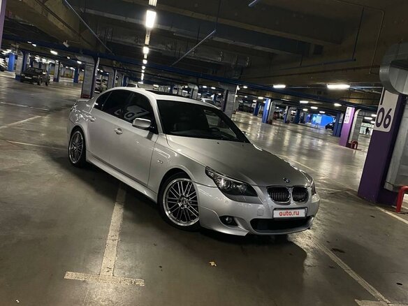 2003 BMW 5 серии 525i V (E60/E61), белый, 1300000 рублей