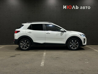 2019 Kia Stonic I, белый, 1550000 рублей, вид 4