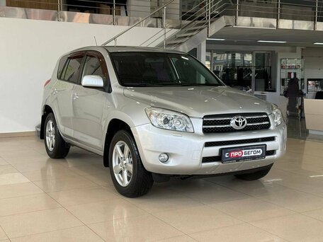 Toyota RAV4 III (XA30)