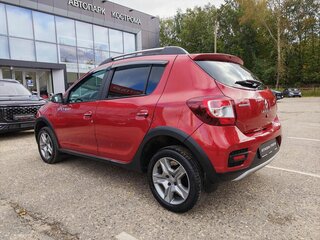 2019 Renault Sandero Stepway II Рестайлинг, красный, 1219000 рублей, вид 5