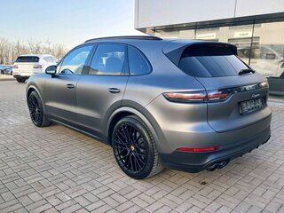 2021 Porsche Cayenne III, серый, 8800000 рублей, вид 5