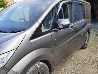 2017 Honda Stepwgn V Рестайлинг, серый, 1700000 рублей, вид 5
