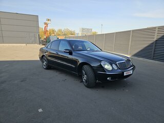 2004 Mercedes-Benz E-Класс 240 III (W211, S211), чёрный, 750000 рублей, вид 4