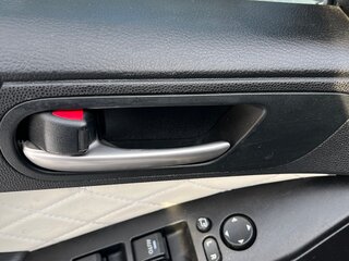 2011 Mazda 3 II (BL) Рестайлинг, белый, 1200000 рублей, вид 3