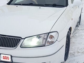 2002 Nissan Bluebird Sylphy I (G10), белый, 400000 рублей, вид 2