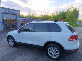 2015 Volkswagen Touareg II Рестайлинг, белый, 2760000 рублей, вид 3