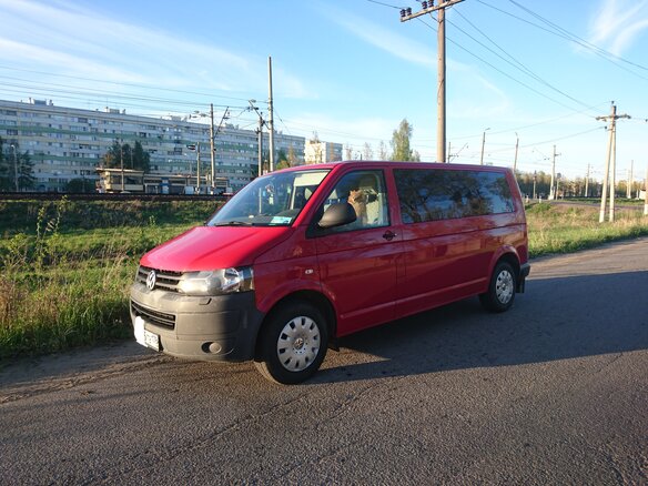 2010 Volkswagen Transporter T5 Рестайлинг, красный