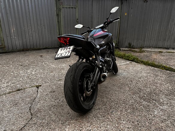 2017 Yamaha MT-07 (FZ-07), красный, 1200000 рублей - вид 3