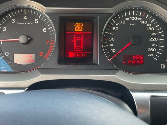 2006 Audi A6 III (C6), серый, 950000 рублей - вид 5
