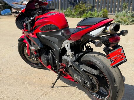 2008 Honda CBR 600RR, красный, 630000 рублей, вид 5