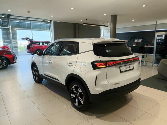 2025 Chery Tiggo 4 I Рестайлинг 2, белый, 2265000 рублей - вид 4