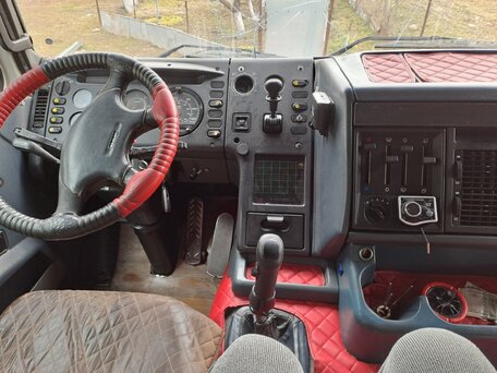 1996 DAF 95XF, белый, 500000 рублей, вид 4