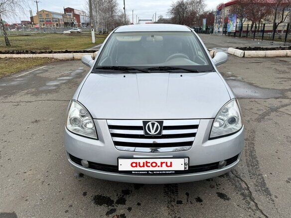 2010 Vortex Estina I, серебристый, 300000 рублей - вид 2
