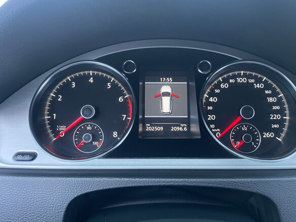 2013 Volkswagen Passat Alltrack B7, чёрный, 1600000 рублей - вид 13