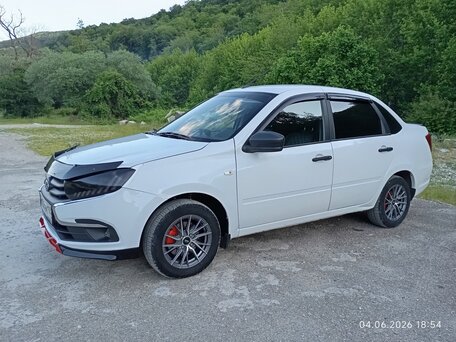 2018 Lada (ВАЗ) Granta I Рестайлинг, белый, 480000 рублей, вид 1