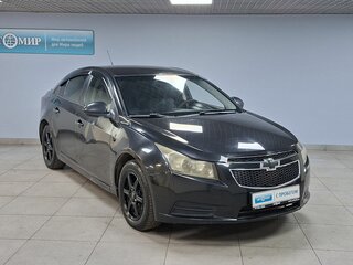 2011 Chevrolet Cruze I, чёрный, 387000 рублей, вид 3