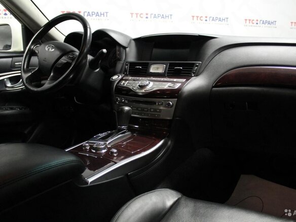 2013 Infiniti M M37 IV, белый - вид 4