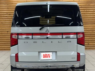 2023 Mitsubishi Delica D:5 I Рестайлинг, серебристый, 2190000 рублей, вид 5