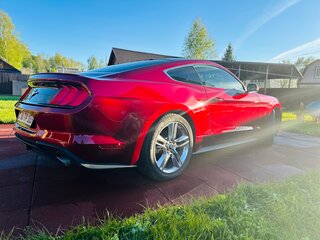 2018 Ford Mustang VI Рестайлинг, красный, 2800000 рублей, вид 4