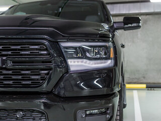 2023 Ram 1500 Crew Cab eTorque V, чёрный, 7890000 рублей, вид 3