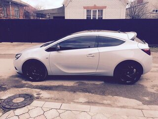 2014 Opel Astra GTC J Рестайлинг, белый, 1500000 рублей, вид 5