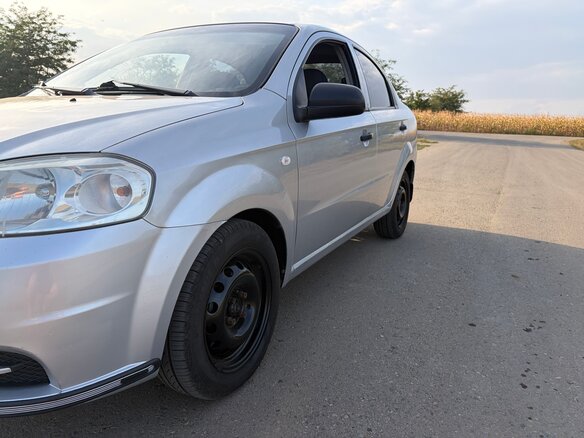 2008 Chevrolet Aveo I Рестайлинг, серебристый, 415000 рублей - вид 7