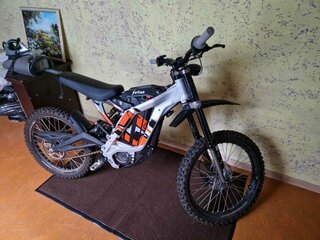2024 Sur-ron Light Bee, серебристый, 300000 рублей, вид 2