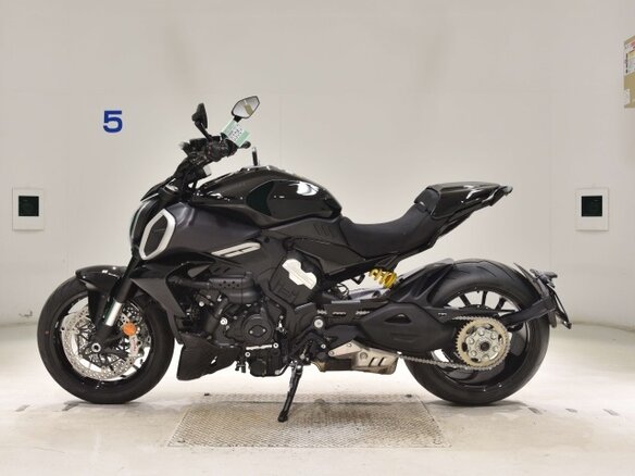2024 Ducati Diavel V4, чёрный, 2480000 рублей - вид 1