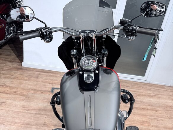 2015 Harley-Davidson Fat Bob, чёрный, 1099000 рублей - вид 14