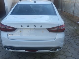2024 Lada (ВАЗ) Vesta I Рестайлинг (NG), белый, 1585000 рублей, вид 4