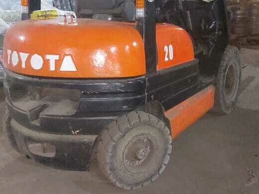 1997 Toyota 6F, оранжевый, 760000 рублей - вид 9