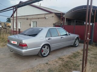 1995 Mercedes-Benz S-Класс 420 III (W140) Рестайлинг, серебристый, 670000 рублей, вид 3