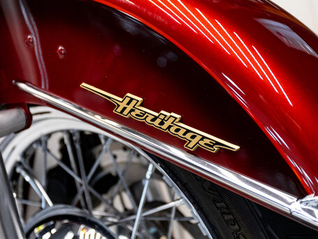 2023 Harley-Davidson Heritage, красный, 2890000 рублей, вид 4