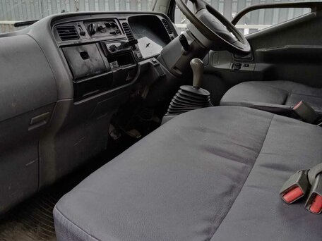 2001 Fuso (Mitsubishi) Canter, белый, 1100000 рублей, вид 5