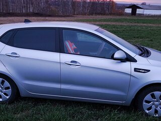 2014 Kia Rio III, серебристый, 791000 рублей, вид 4