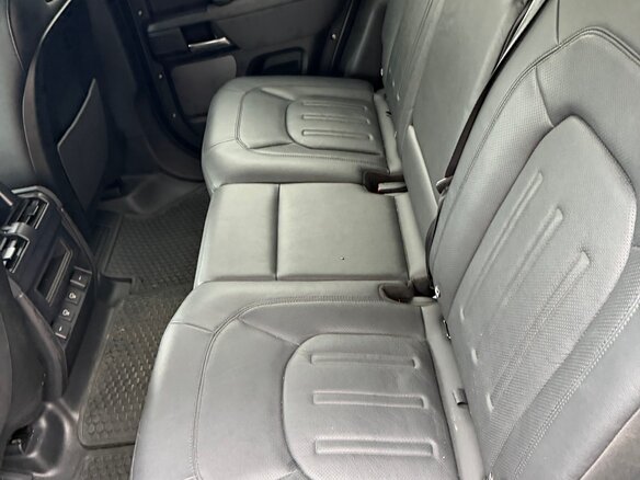 2021 Land Rover Defender 110 II, серый, 4490000 рублей - вид 12