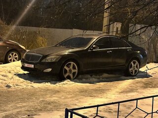 2008 Mercedes-Benz S-Класс 500 V (W221), чёрный, 1750000 рублей, вид 2