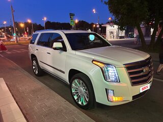 2018 Cadillac Escalade IV, белый, 4950000 рублей, вид 2