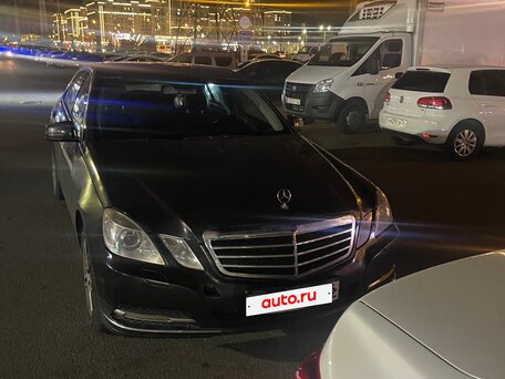 2011 Mercedes-Benz E-Класс 200 7G-Tronic IV (W212, S212, C207), коричневый, 1000000 рублей, вид 3